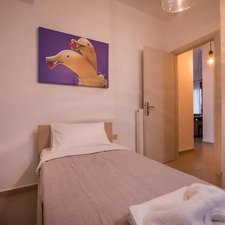 Aequor Luxury דירה חאניה
